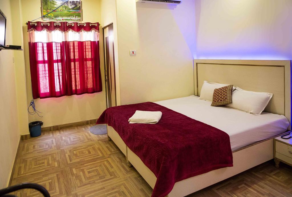 Assi River Guest House Varanasi Esterno foto