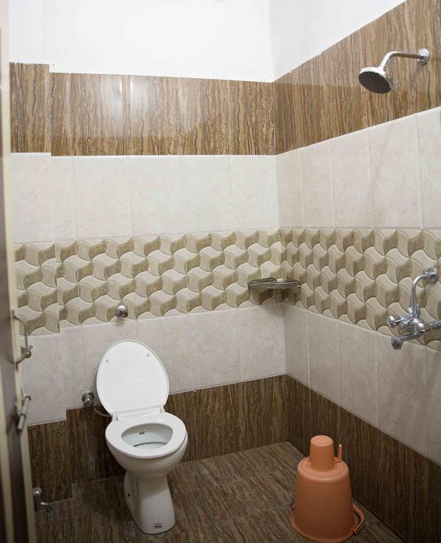 Assi River Guest House Varanasi Esterno foto