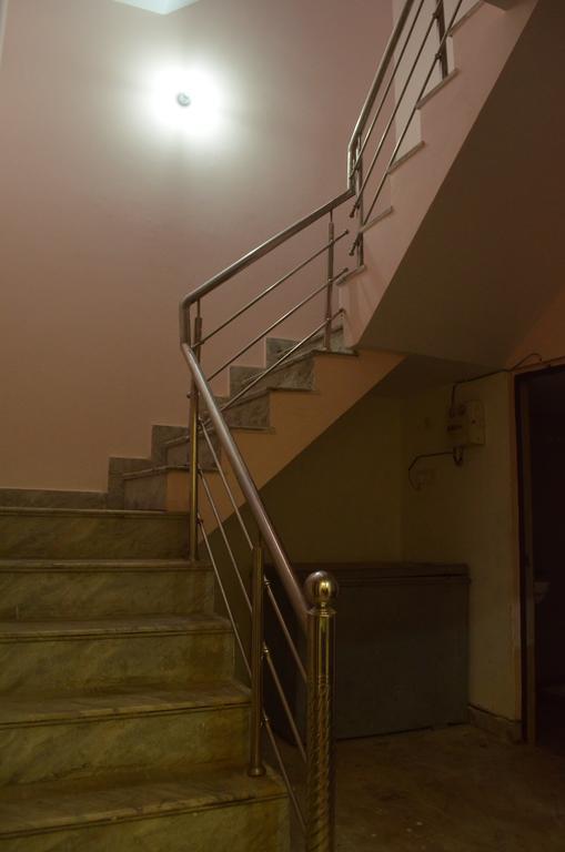 Assi River Guest House Varanasi Esterno foto
