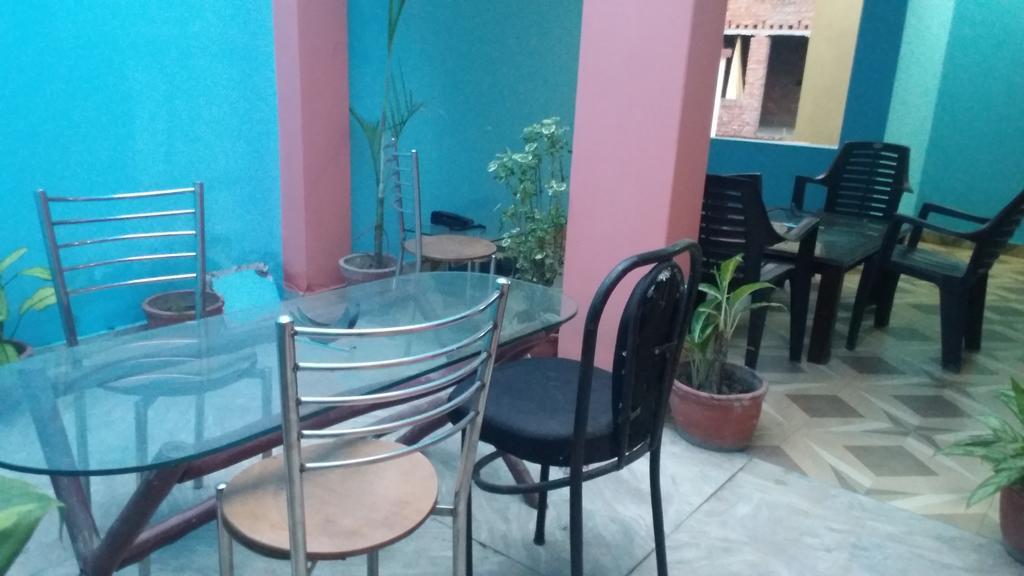 Assi River Guest House Varanasi Esterno foto