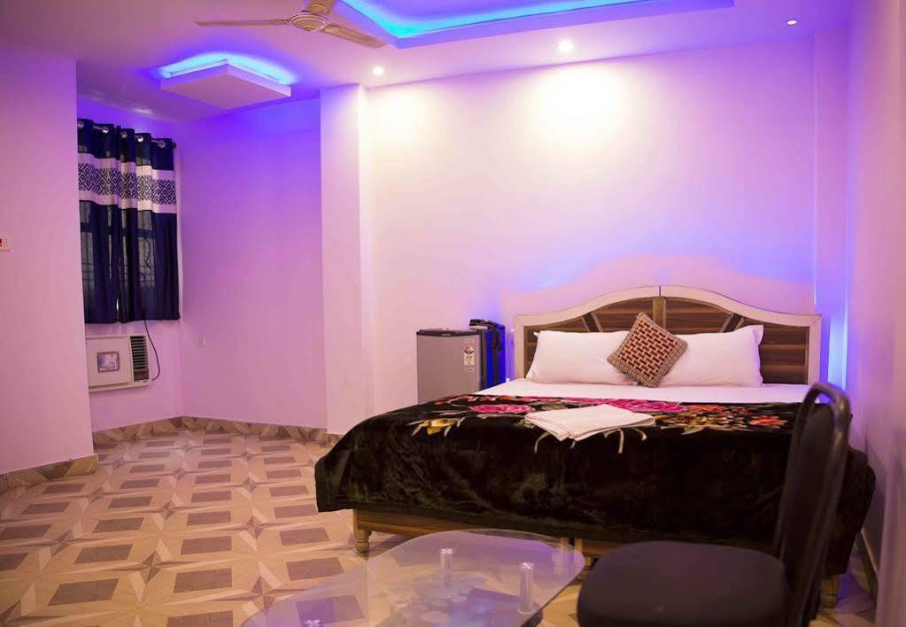 Assi River Guest House Varanasi Esterno foto