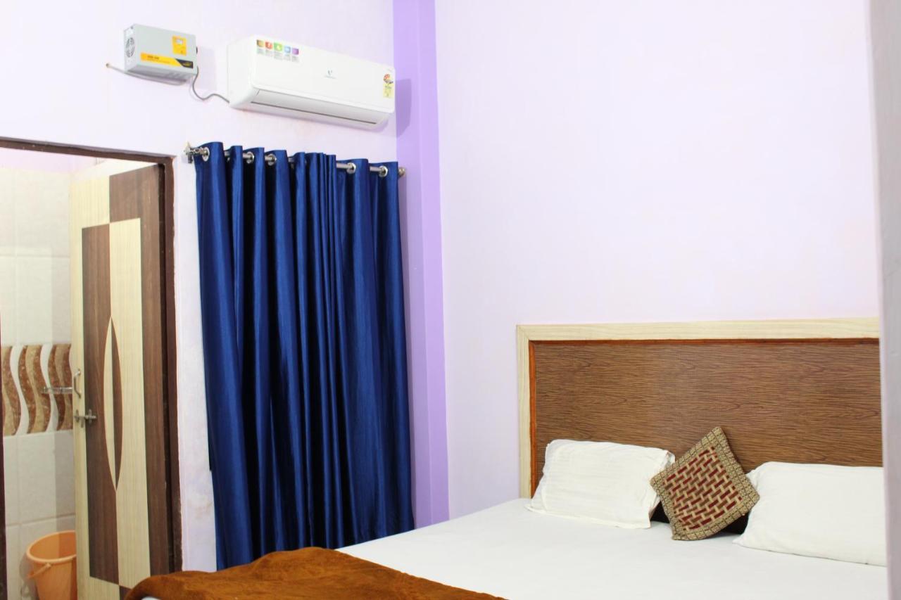 Assi River Guest House Varanasi Esterno foto