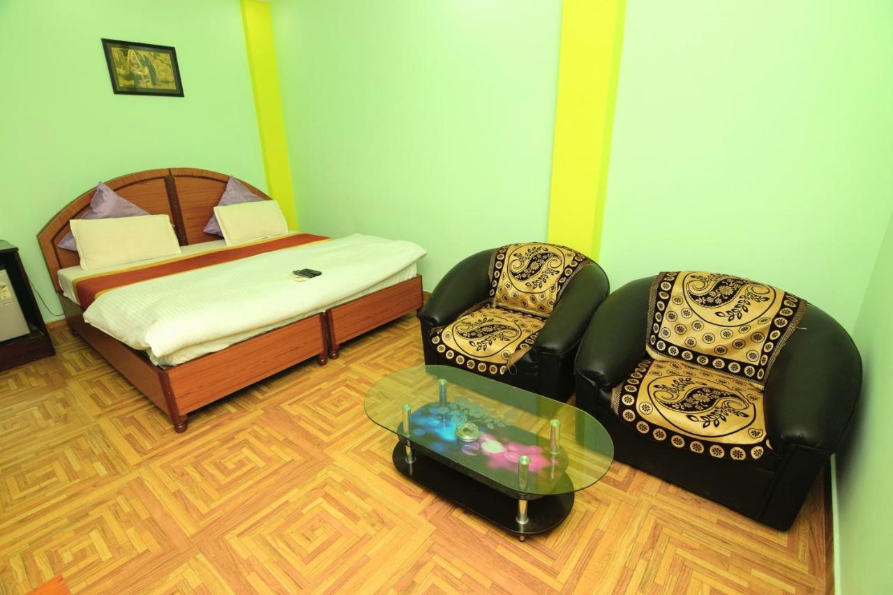 Assi River Guest House Varanasi Esterno foto