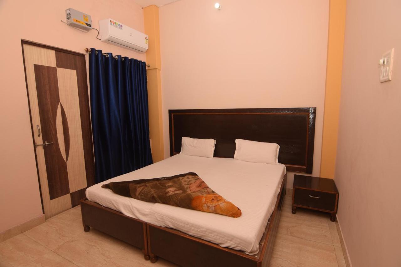 Assi River Guest House Varanasi Esterno foto